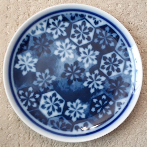 Marshall Fields 1974 B&G Snowflake Plates